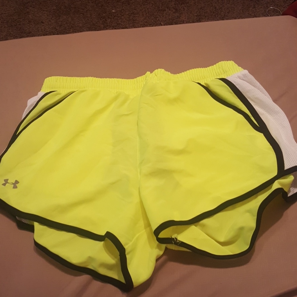 Womens neon yellow under armour M shorts